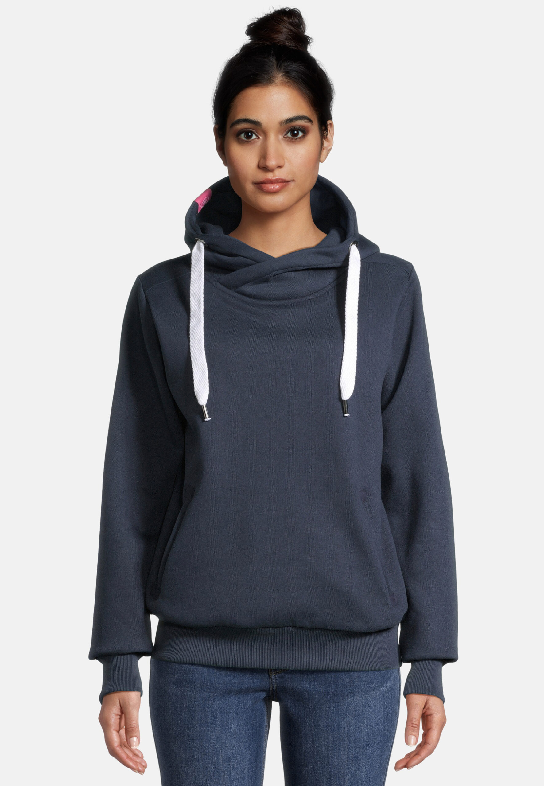 Sünn - Hoodie Navy Frontalansicht mit Model