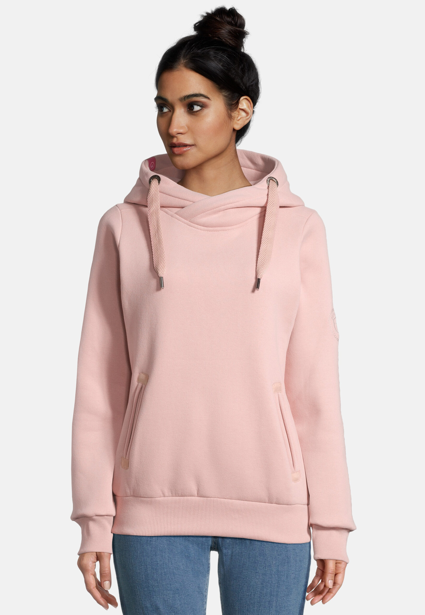 Sünn - Hoodie Pearl Frontalansicht mit Model